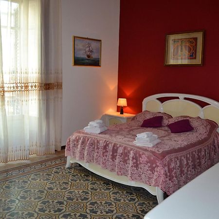 B&B Salinas Palermo Exteriör bild